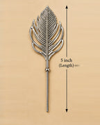 Size chart: the feather pin measures 5 inches long